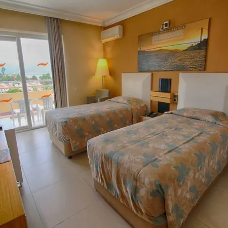 إفيسيا - شامل كليًا كوشاداسيه