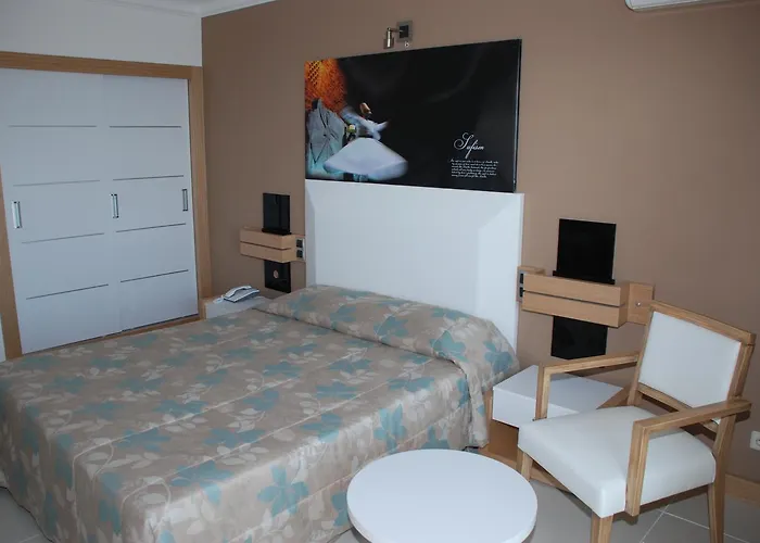 Ephesia 4*